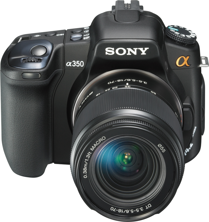 Illustration for article titled Sony A300 and A350 DSLRs Have Two-Way Tilting Live View